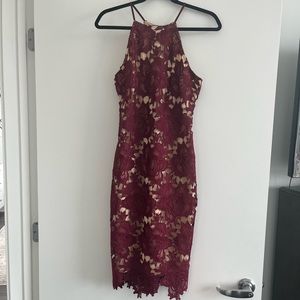 Temps De L'Amour Burgundy Lace Bodycon Midi Dress